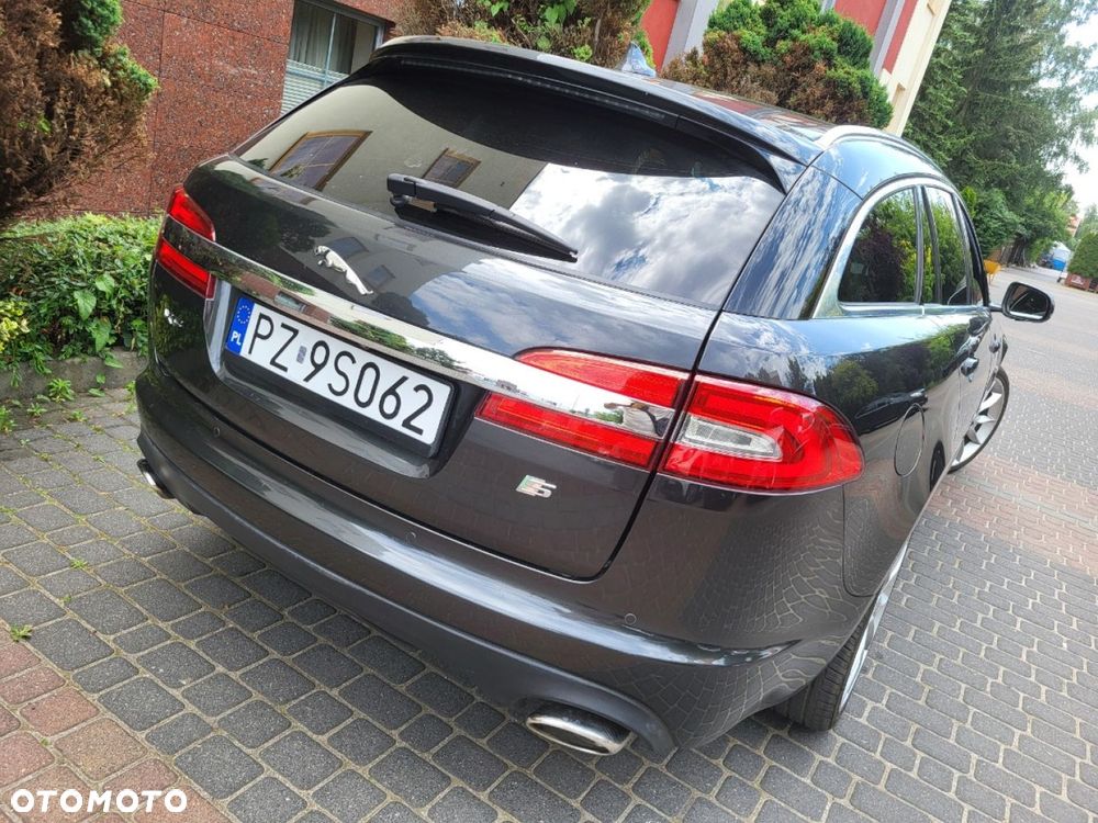 Jaguar XF - 19