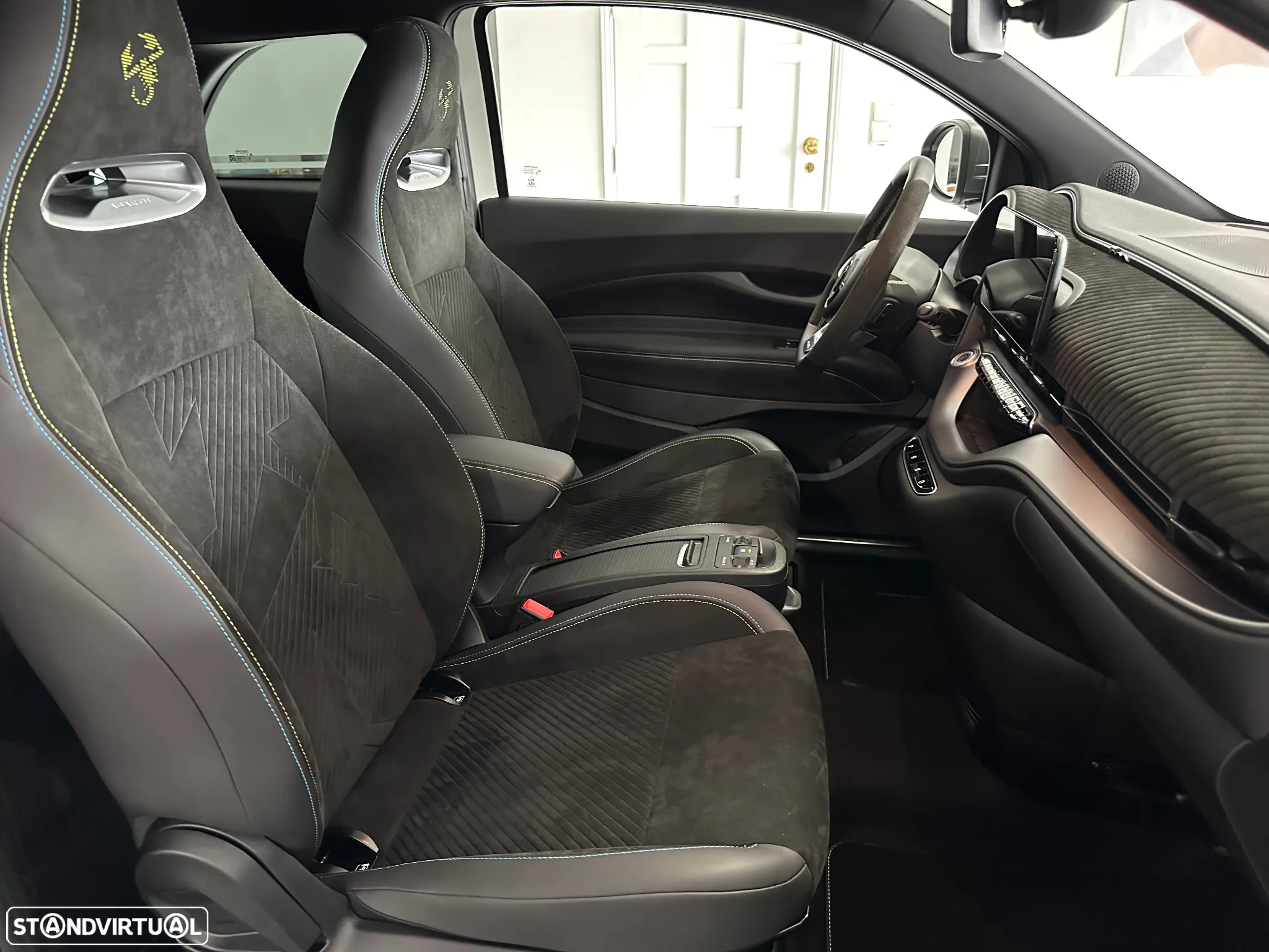Abarth 500e Scorpionissima - 18