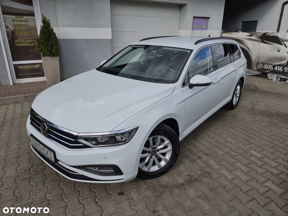 Volkswagen Passat Variant 2.0 TDI SCR DSG Conceptline - 2