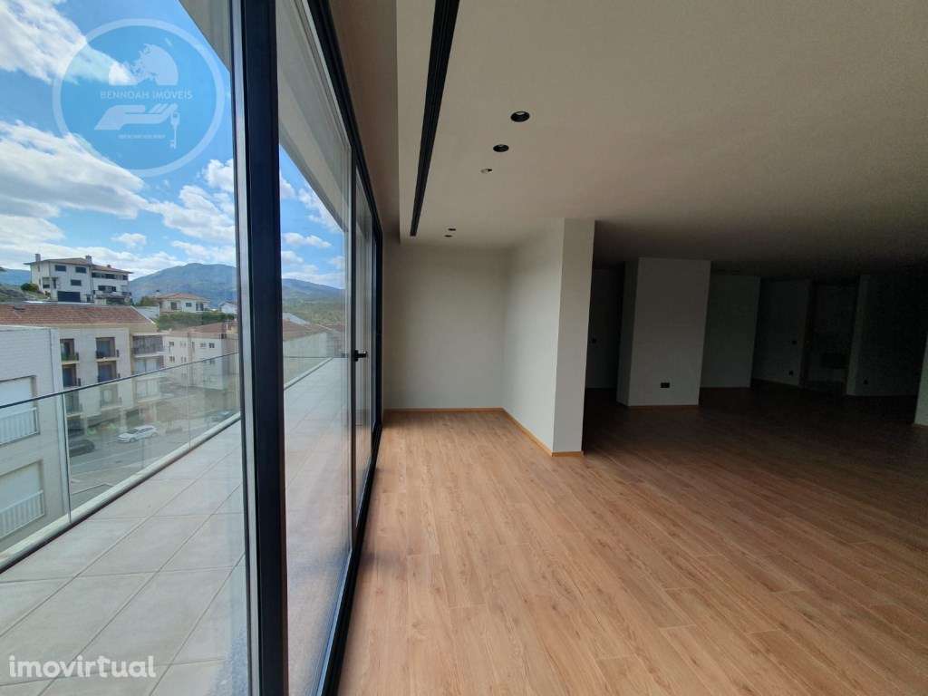 Penthouse T3 Arco de Baúlhe - Grande imagem: 2/60