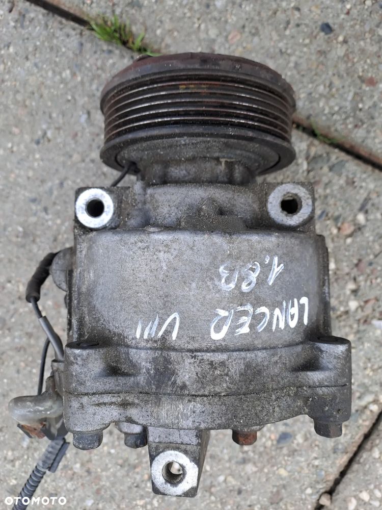 Mitsubishi Lancer VIII kompresor klimatyzacji QS90 7813A2  AKS200A402C - 12