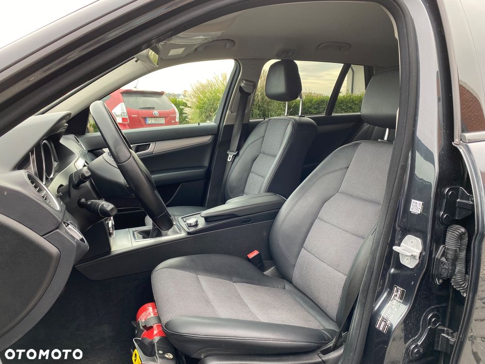 Mercedes-Benz Klasa C 180 T CDI Avantgarde Edition - 17