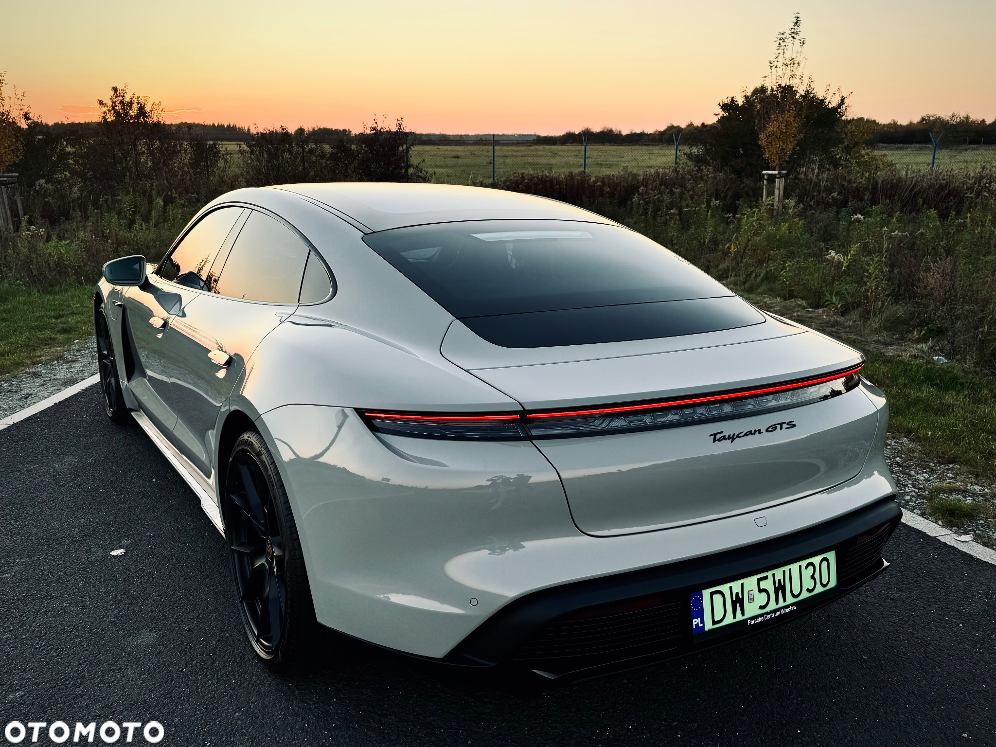 Porsche Taycan GTS - 8