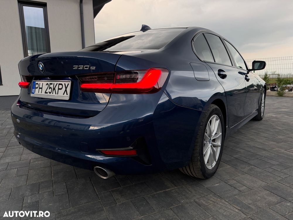 BMW Seria 3 330e Aut. Luxury Line - 21