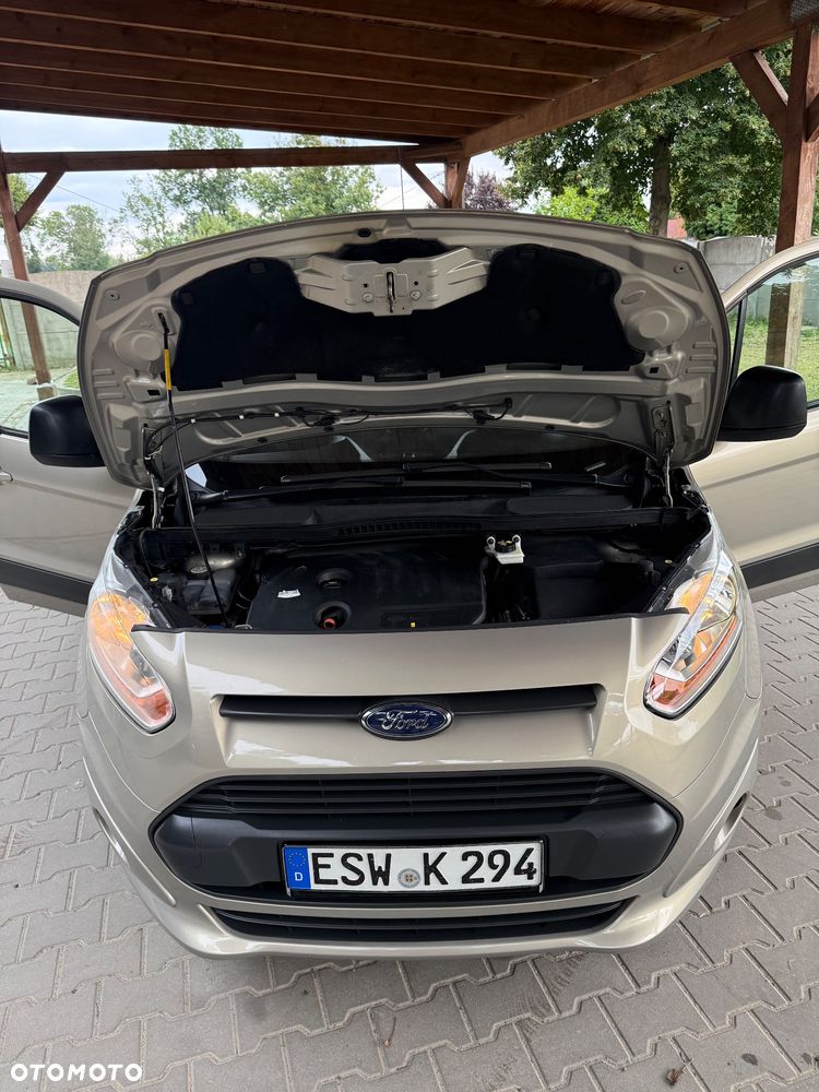 Ford Tourneo Connect Grand - 36