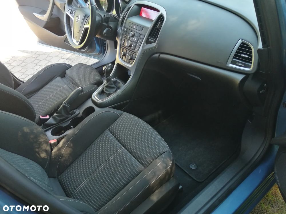 Opel Astra 1.4 Turbo - 21