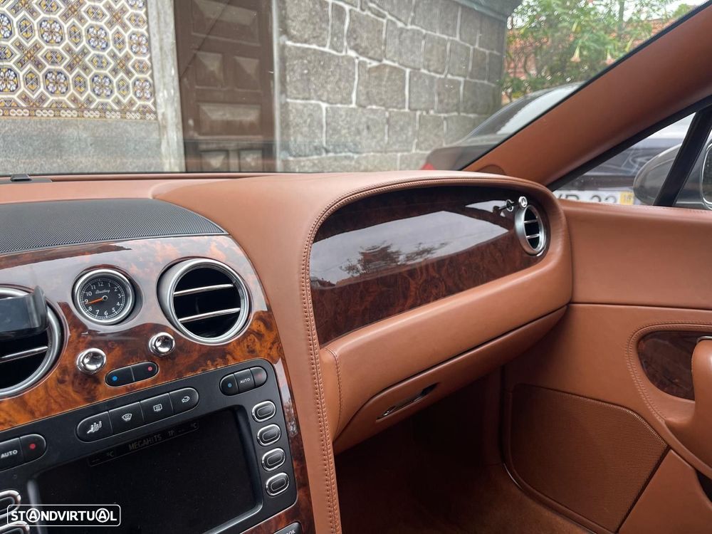 Bentley Continental GT - 13