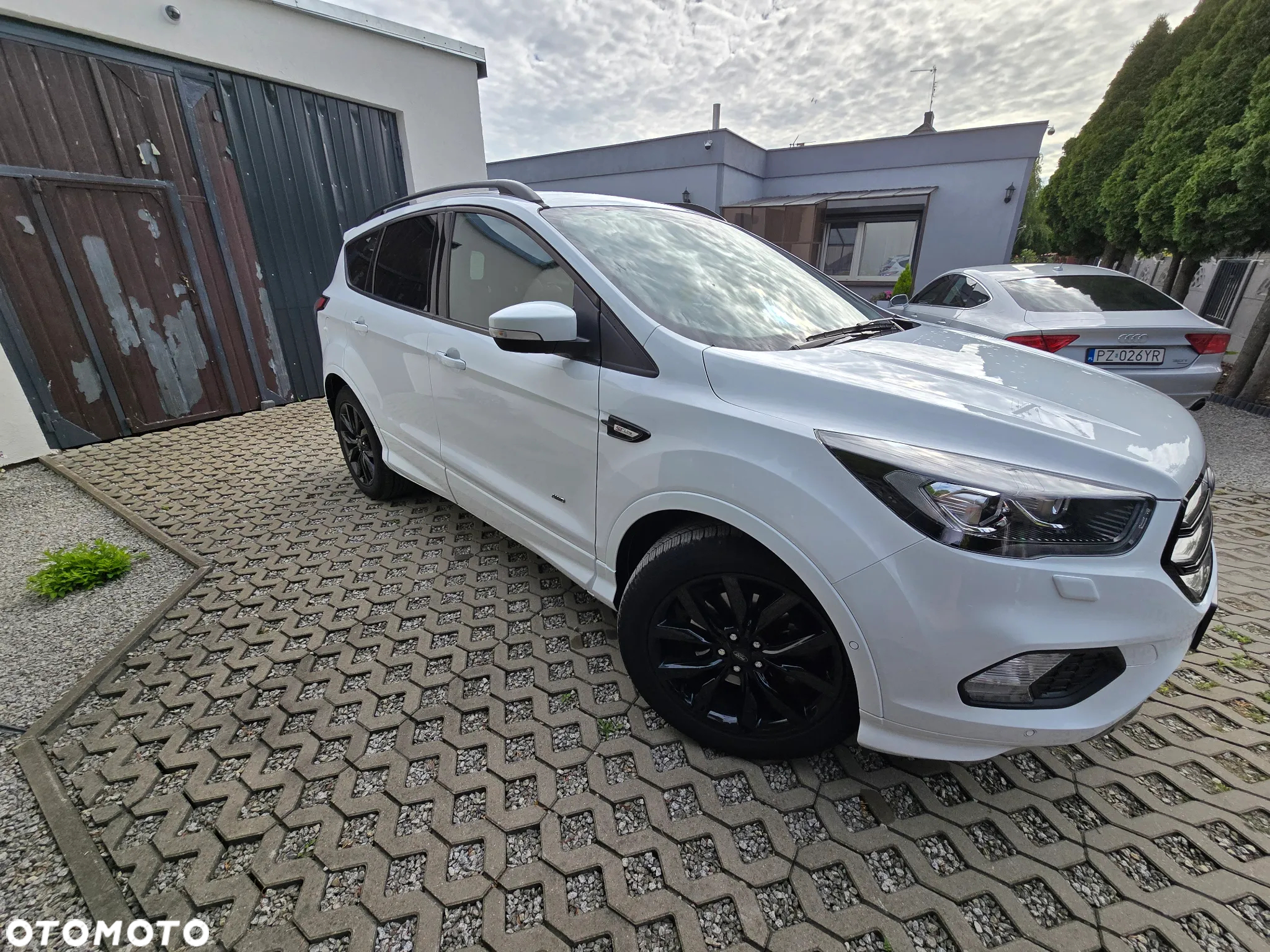Ford Kuga 1.5 EcoBoost 4x4 ST-Line - 3