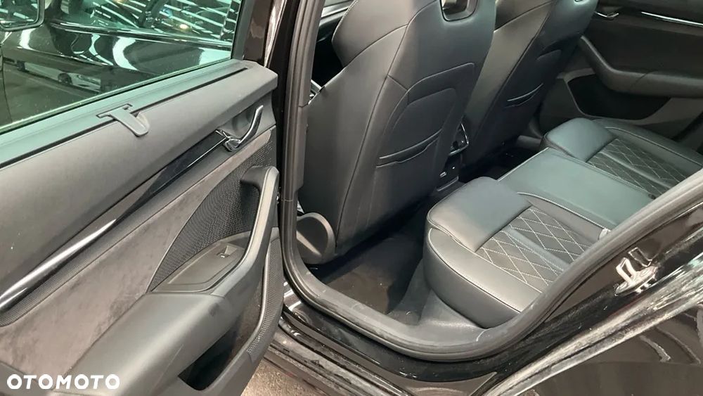 Skoda Octavia 2.0 TDI 4x4 Sportline DSG - 12