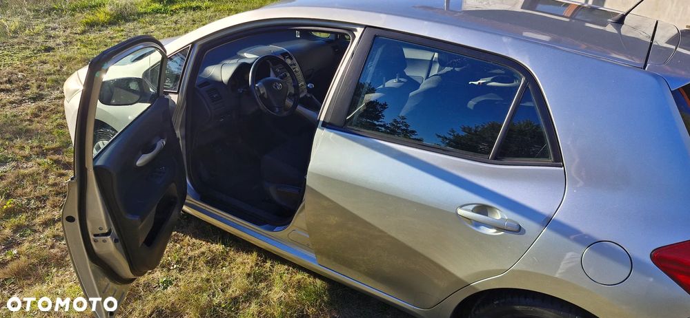 Toyota Auris 1.4 VVT-i Luna - 21