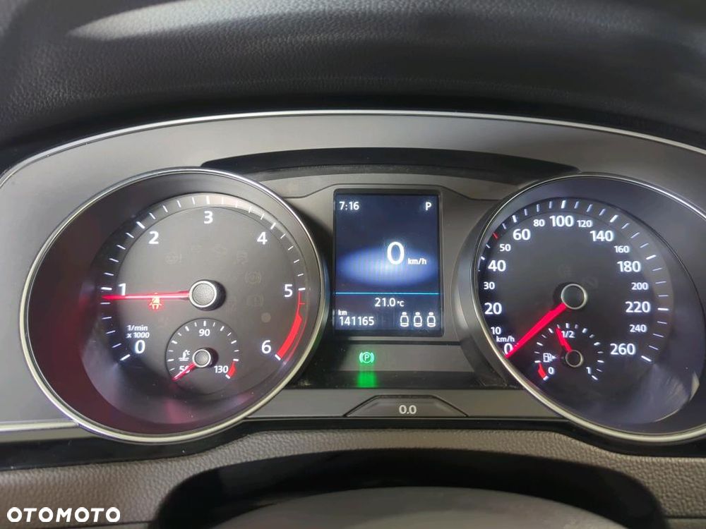 Volkswagen Passat 2.0 TDI EVO Business DSG - 11