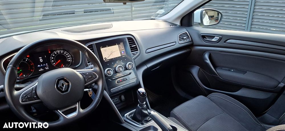 Renault Megane Blue dCi 116 Life - 16