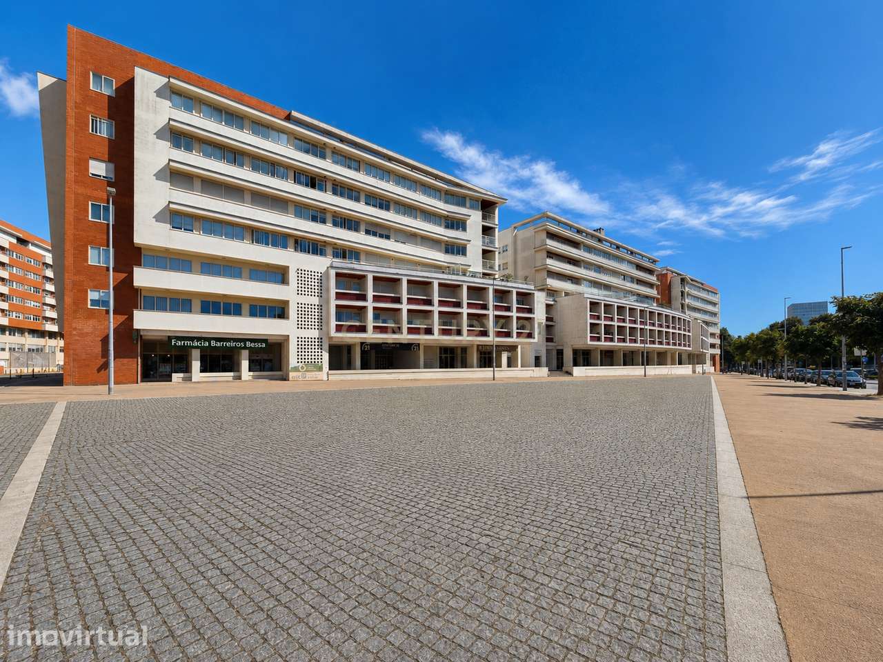LUGAR DE GARAGEM 15,7 M² | ARRUMO 4,5 M² | BESSA | PORTO - Grande imagem: 3/6