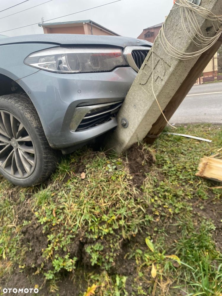 BMW Seria 5 530i Sport Line - 3