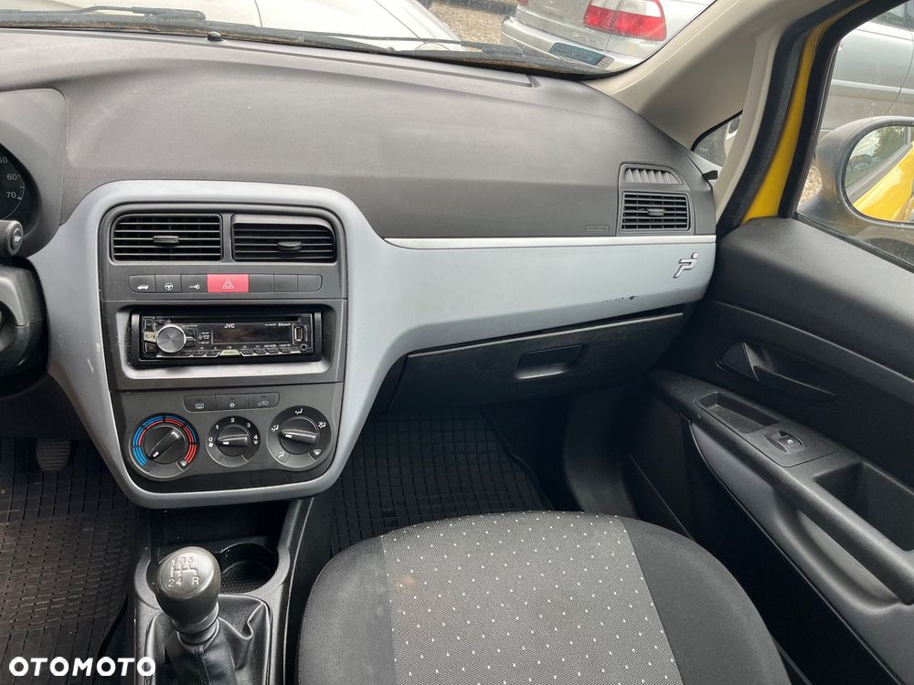 Fiat Grande Punto - 9