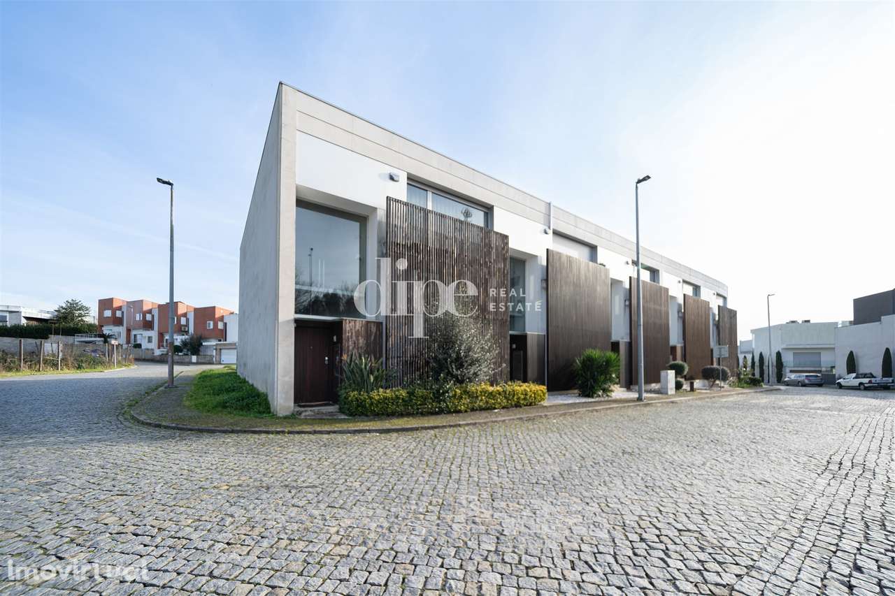 Fantástica Moradia T3 no centro da cidade de Guimarães - Grande imagem: 3/31