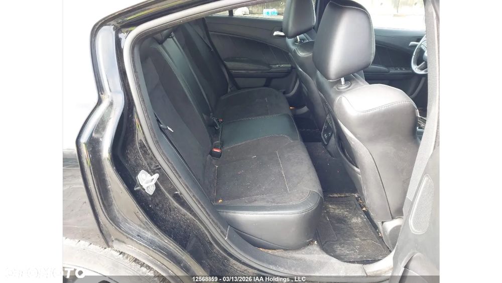 Dodge Charger 5.7 R/T - 12