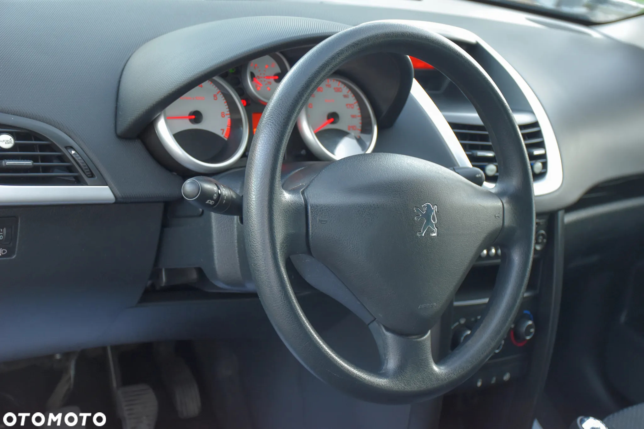 Peugeot 207 1.4 Millesim 200 - 23