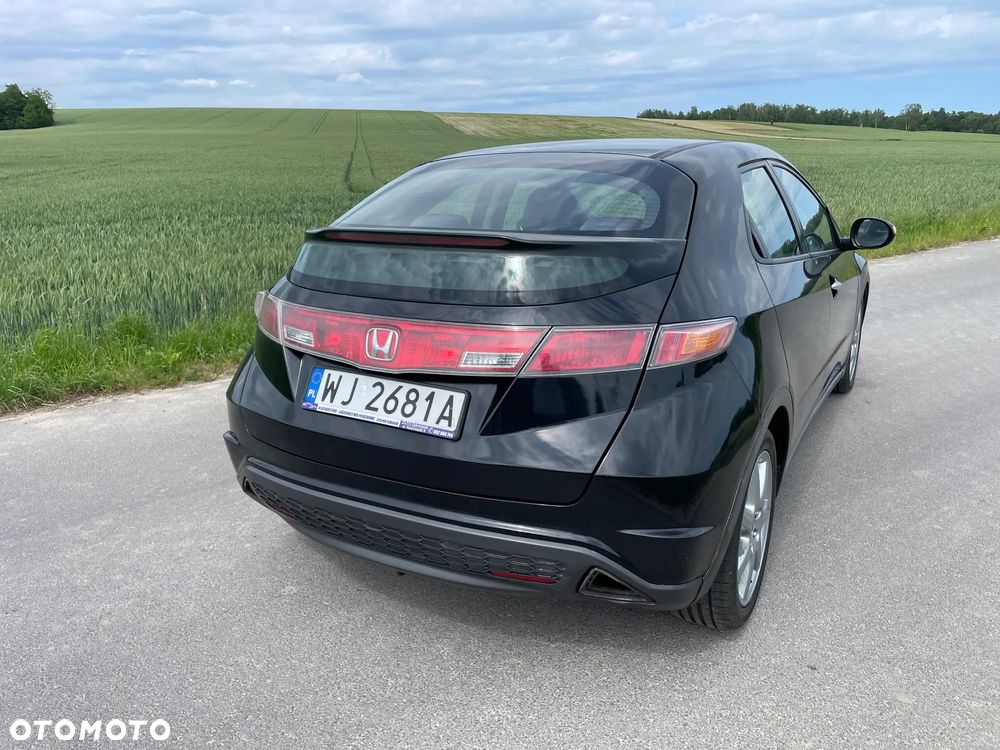 Honda Civic 1.8 Comfort - 2