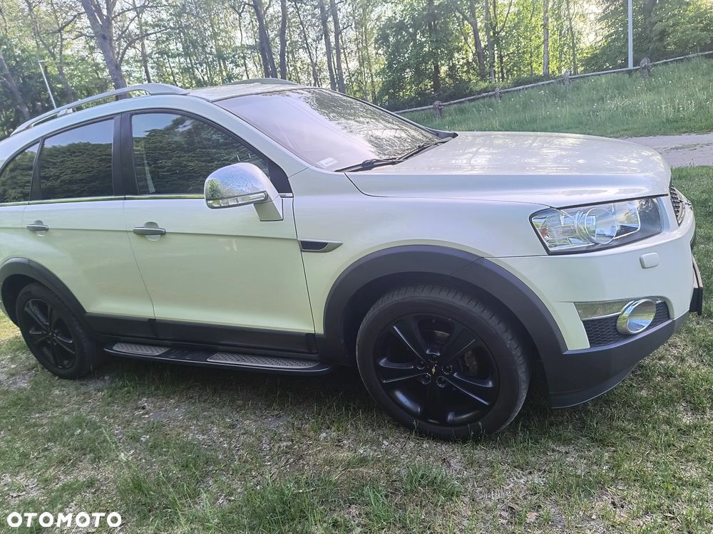 Chevrolet Captiva 2.2 D LTZ - 11
