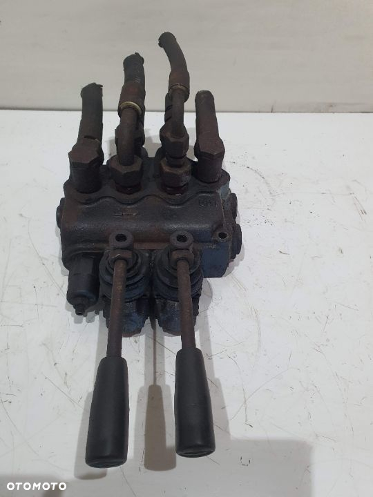 ROZDZIELACZ HYDRAULIKI HYDRAULICZNY - 2