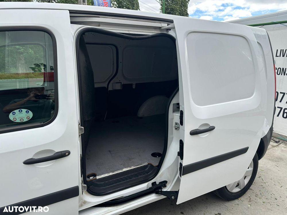 Renault Kangoo BLUE dCi 95 Intens - 10