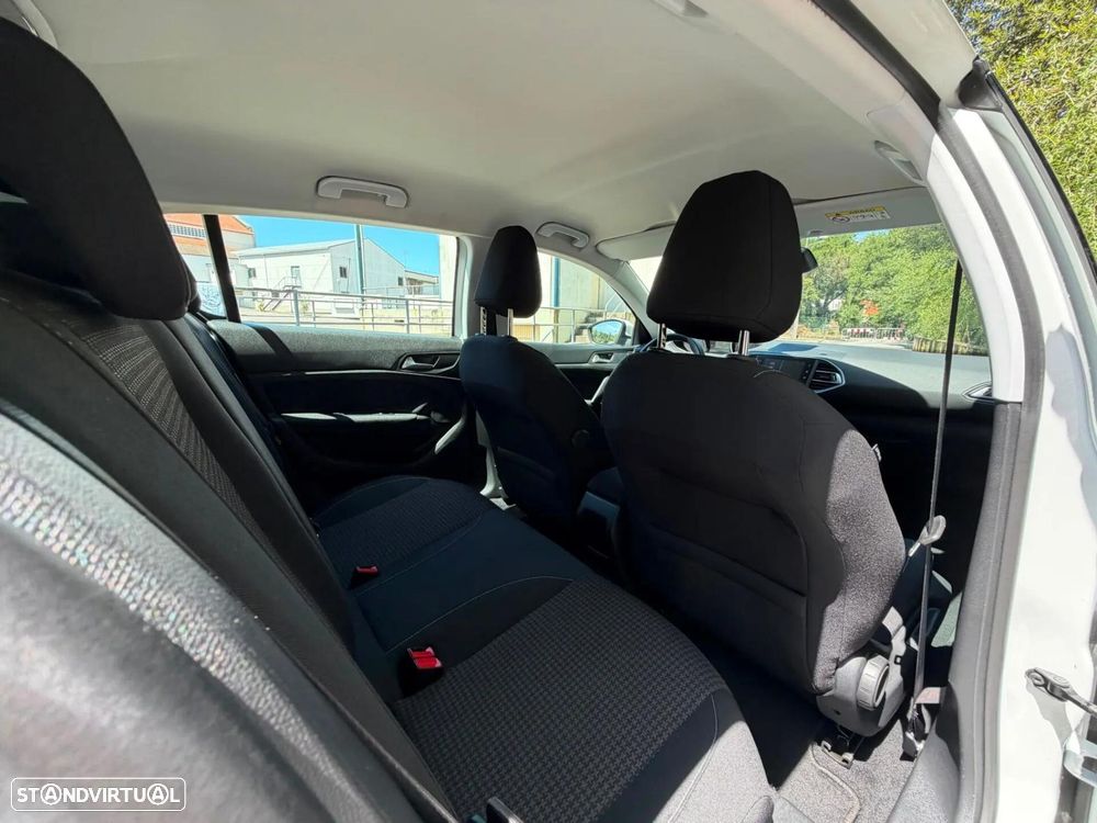 Peugeot 308 1.5 BlueHDi Active Pack - 30