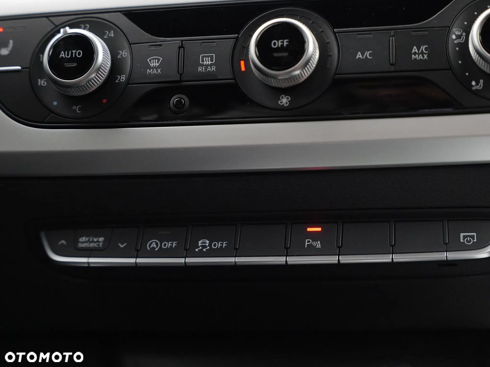 Audi A4 Avant 2.0 TDI S tronic quattro - 34