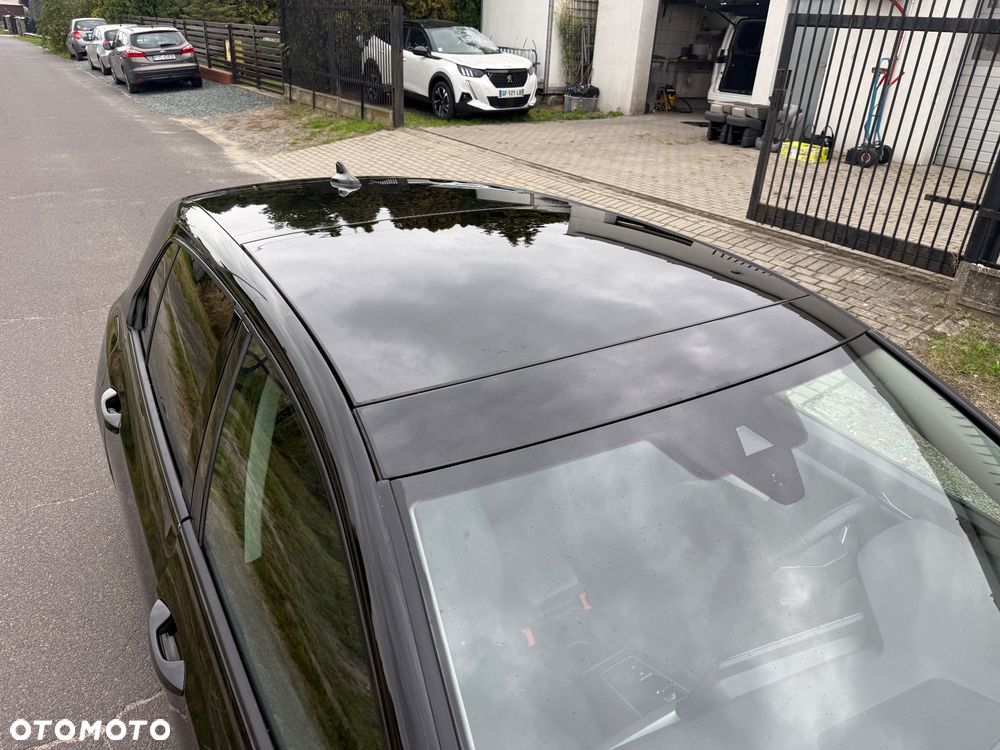 Volkswagen Golf 1.5 TSI HEV R-Line - 15