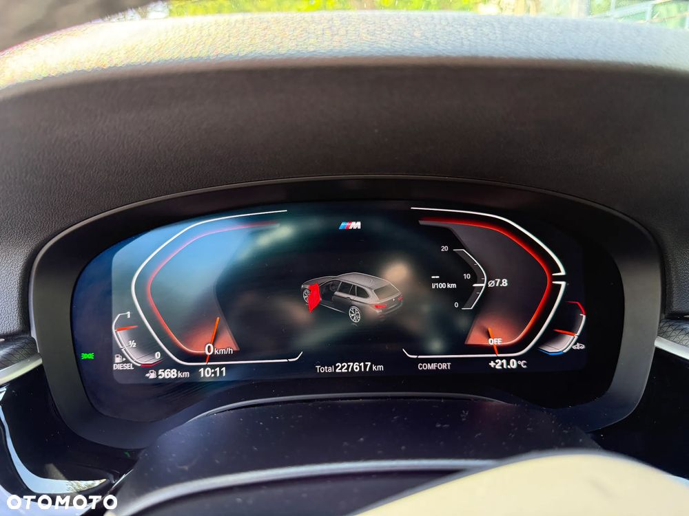 BMW Seria 5 520d xDrive mHEV - 11