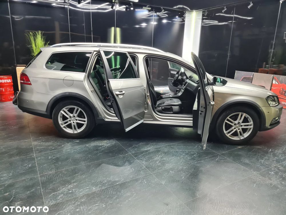 Volkswagen Passat Alltrack - 23