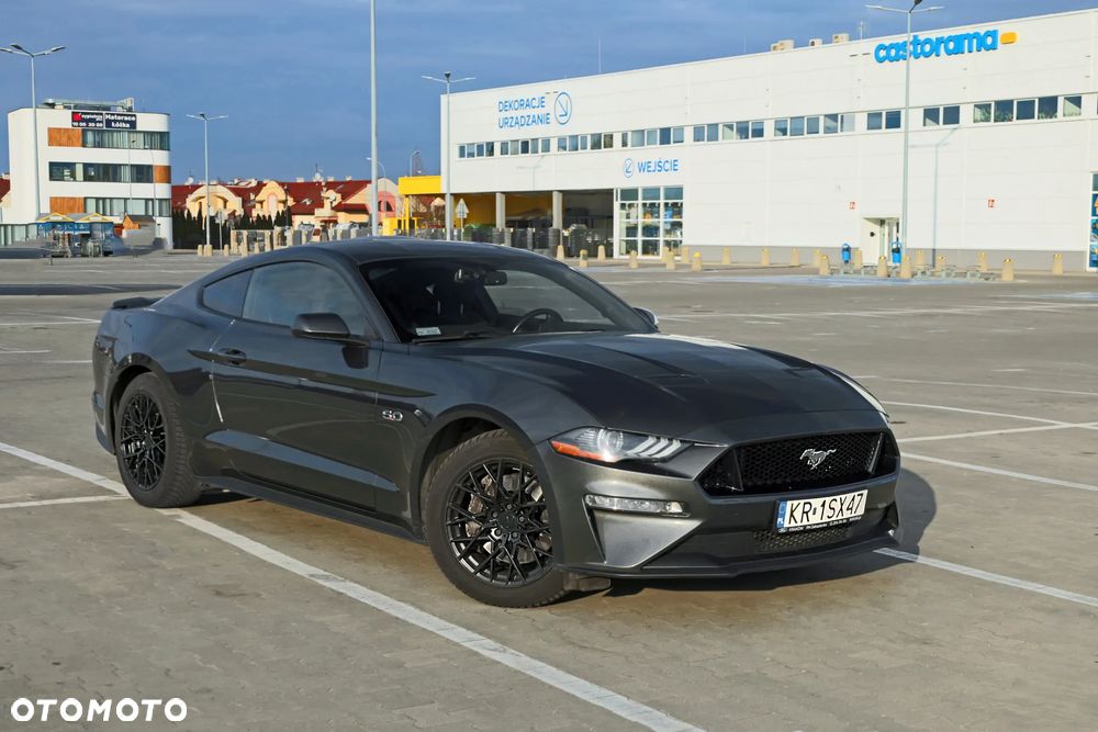 Ford Mustang - 4