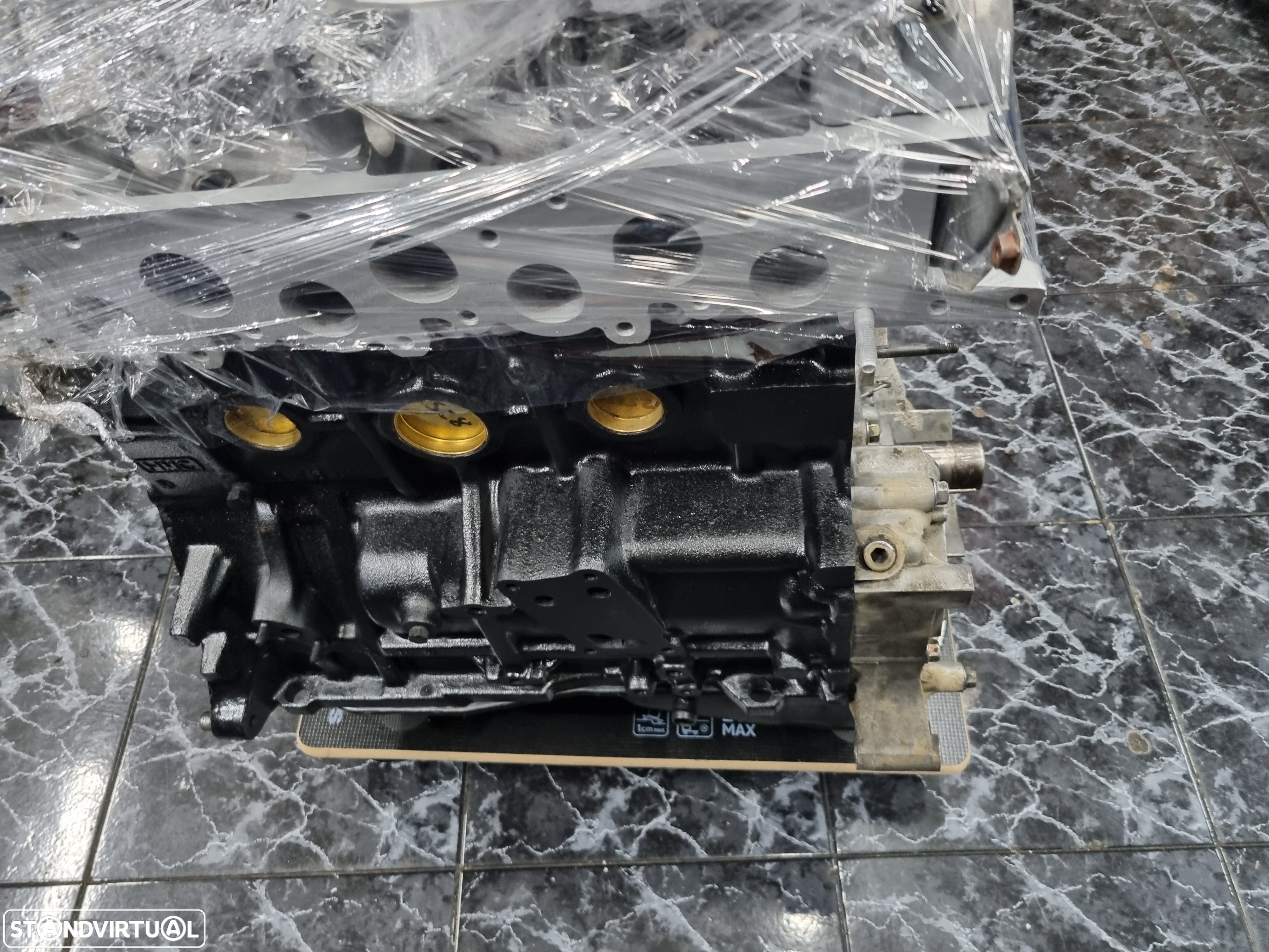 motor reconstruído  Mitsubishi  2.5  8v ref: 4D56T - 3