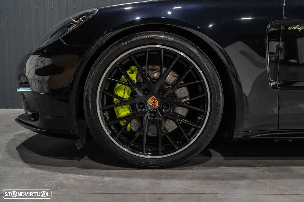 Porsche Panamera 4 E-Hybrid Platinum Edition - 33