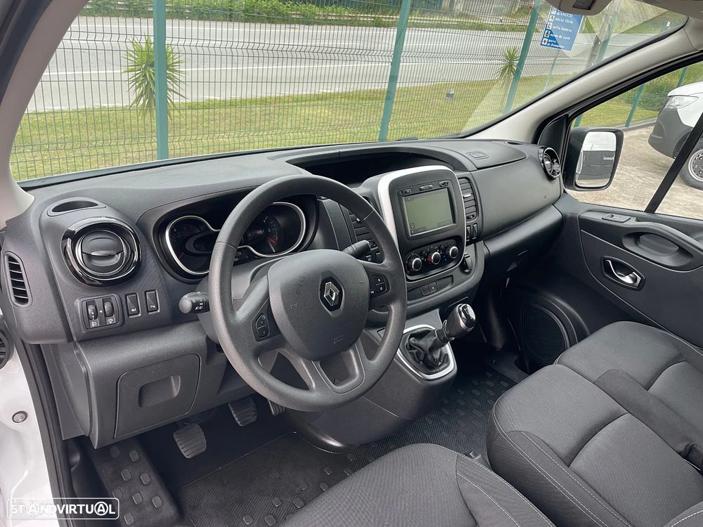 Renault Trafic 2.0 dCi IVA Dedutível - 18