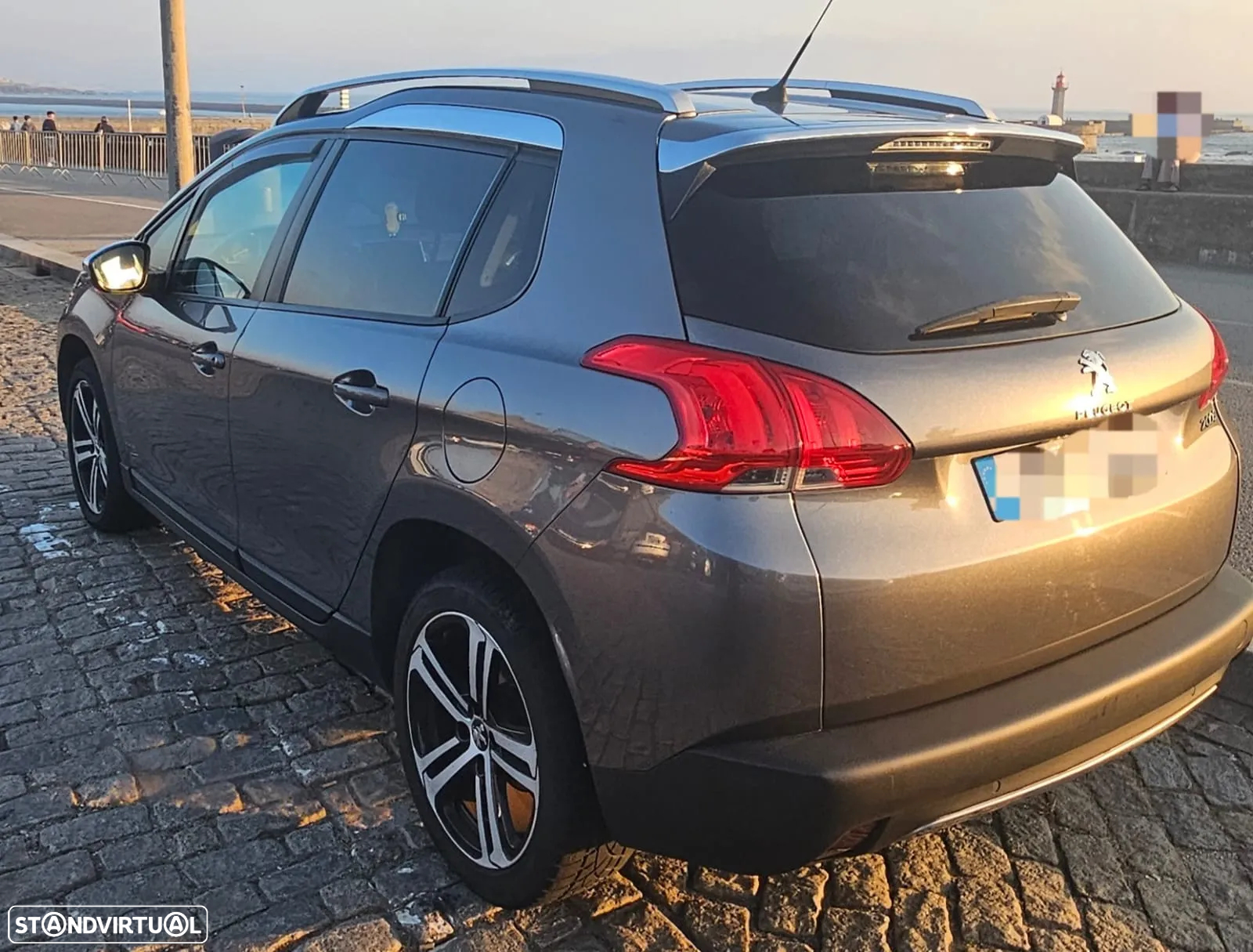 Peugeot 2008 1.6 BlueHDi Style - 8