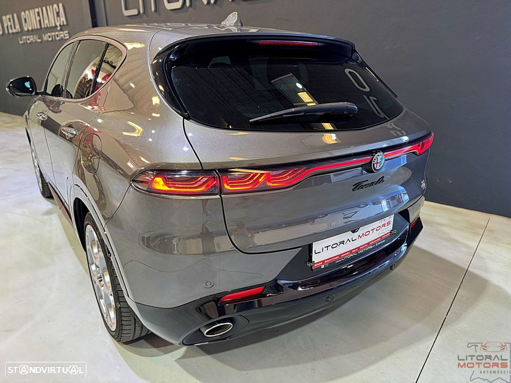 Alfa Romeo Tonale 1.3 VGT Plug-In-Hybrid Q4 Edizione Speciale - 9