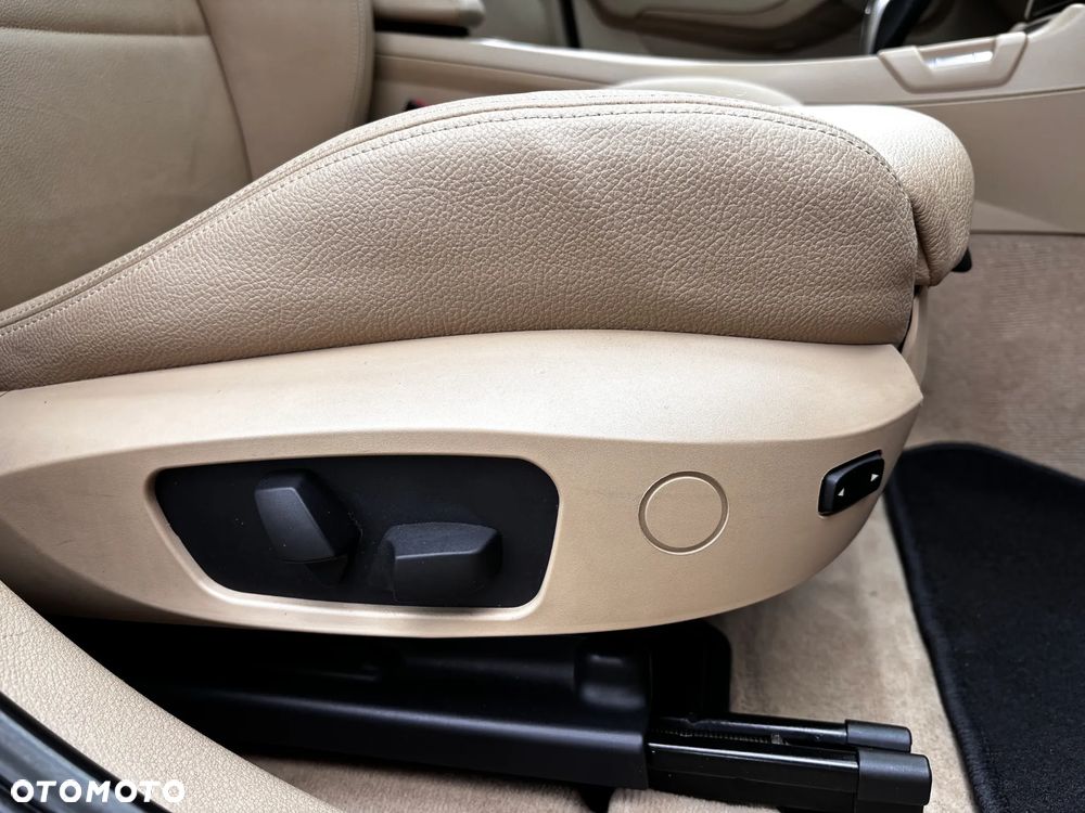 BMW X1 - 25