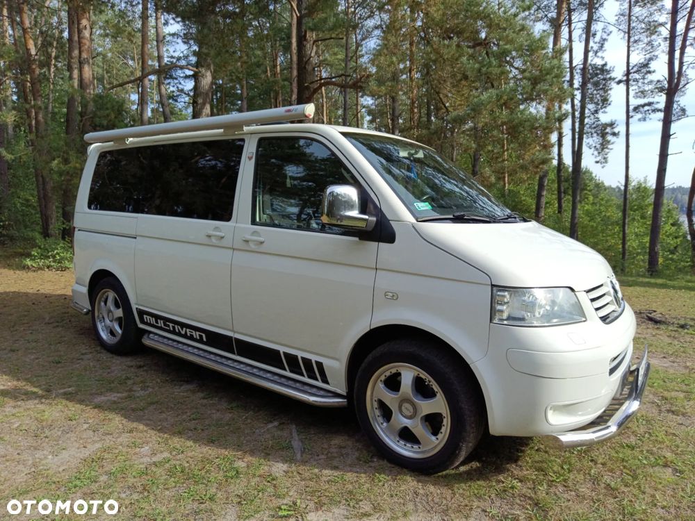 Volkswagen Multivan - 2