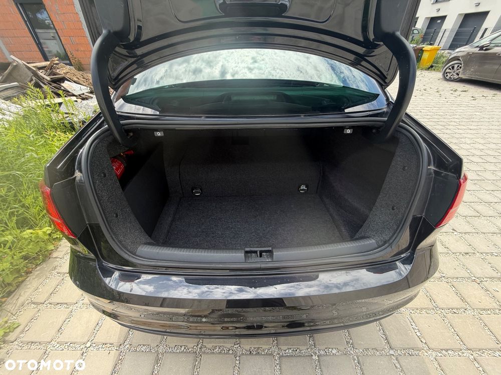 Volkswagen Jetta Hybrid - 10