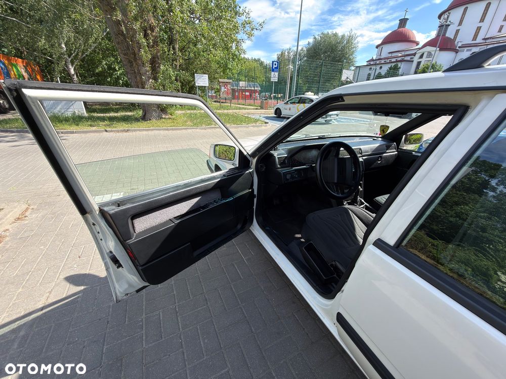 Volvo 945 - 19