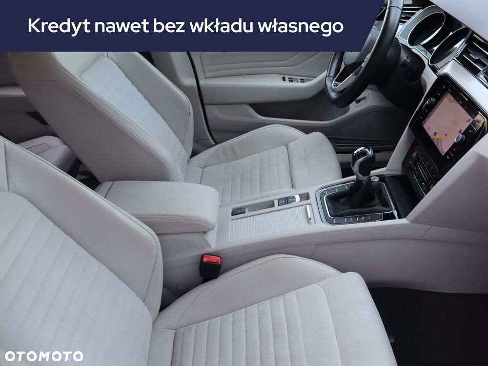 Volkswagen Passat Variant - 11
