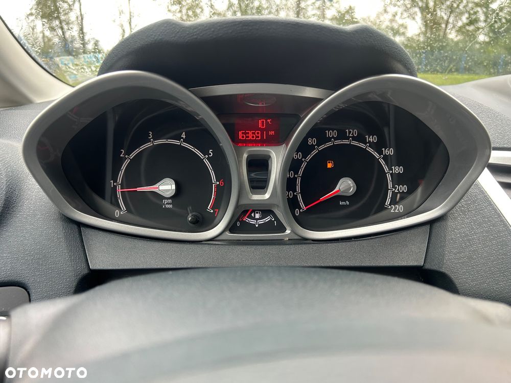 Ford Fiesta 1.4 Silver X (SVP) - 26