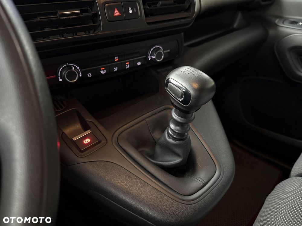 Toyota Proace City - 24