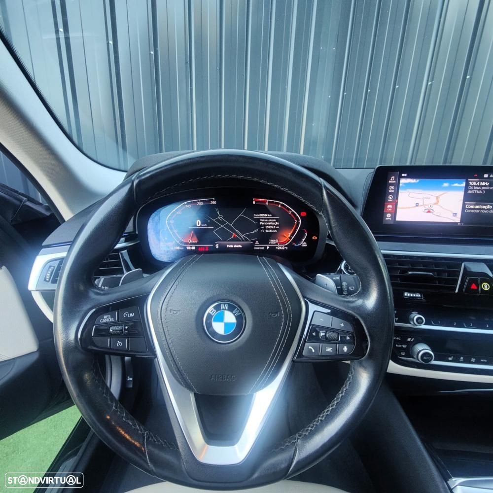 BMW 518 d Line Luxury Auto - 9