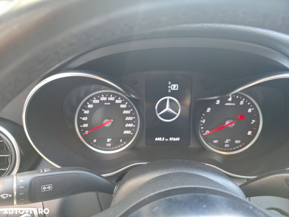 Mercedes-Benz C 180 9G-TRONIC AMG Line - 17
