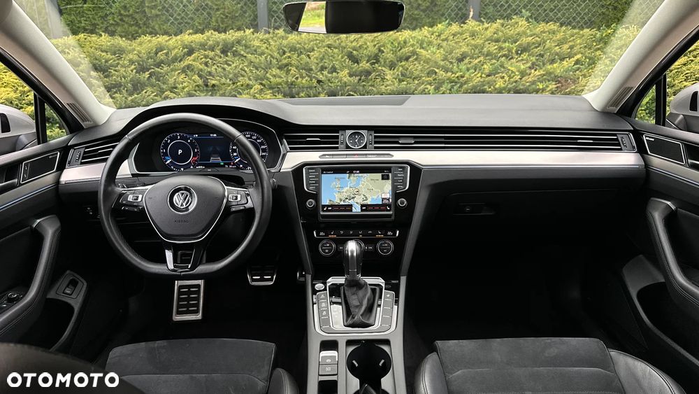 Volkswagen Passat 2.0 TDI Bi-Turbo BMT 4Mot Highline DSG - 31