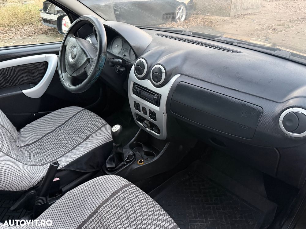 Dacia Sandero 1.2 - 6