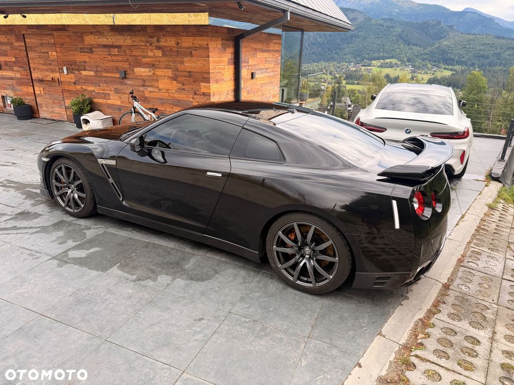Nissan GT-R - 31