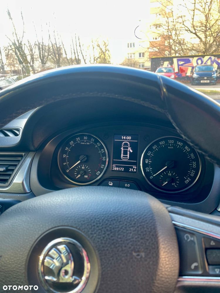 Skoda RAPID 1.6 TDI DPF Ambition Max - 18